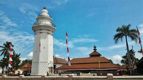 Mengenal Sejarah Masjid Agung Banten, Tempat Wisata Religi