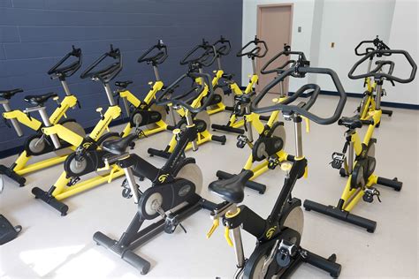 Spinning bikes at Thornhill Community Centre. | Therapy pools ...