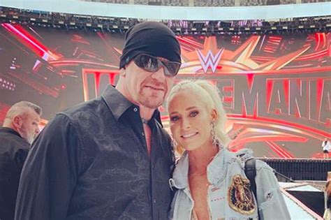 Michelle McCool: Relationship with Undertaker led to her leaving WWE ...