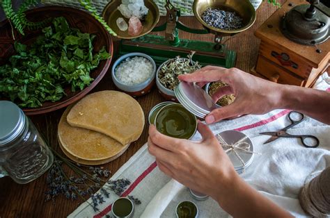 Make Your Own Herbal Medicines – Mother Earth News