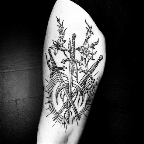 Three Of Swords Hand Tattoos, Unique Tattoos, New Tattoos, Body Art ...