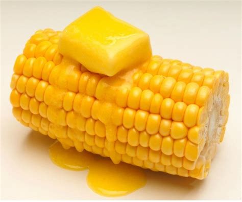 Buttering Corn On the Cob | ThriftyFun