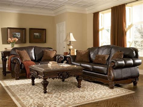 Classic brown living room with expensive leather sofas | | Founterior