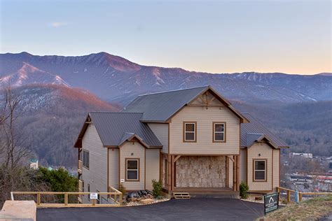 HOW LUXURY GATLINBURG CABINS MAKES YOUR STAY AMAZING?