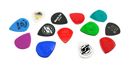 Different Guitar Pick Shapes Explained - Guitar Pick Reviews