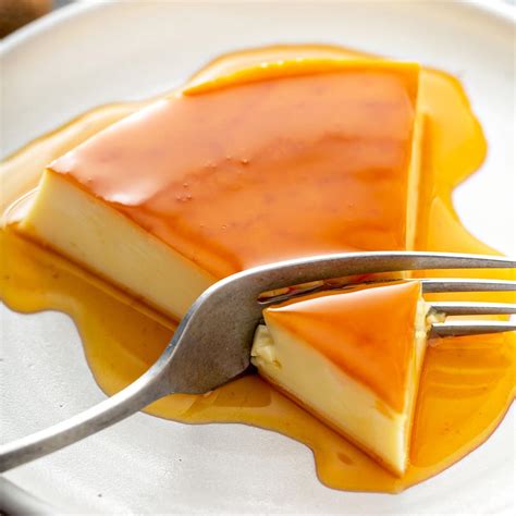 Easy Spanish Flan | Lemon Blossoms