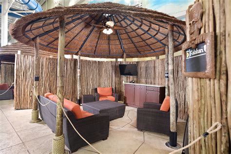 Indoor Waterpark Cabana | Wisconsin | Wisconsin | Kalahari Resorts ...