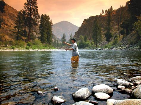 Salmon Fishing Tips For Rivers - what makes a good fishing