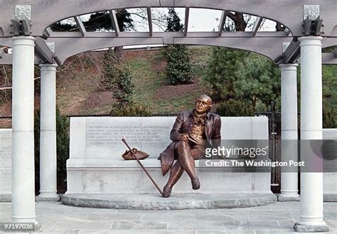 52 George Mason Statue Stock Photos, High-Res Pictures, and Images ...