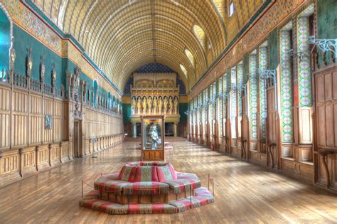 The ballroom in Château de Pierrefonds, Oise, France : r/castles