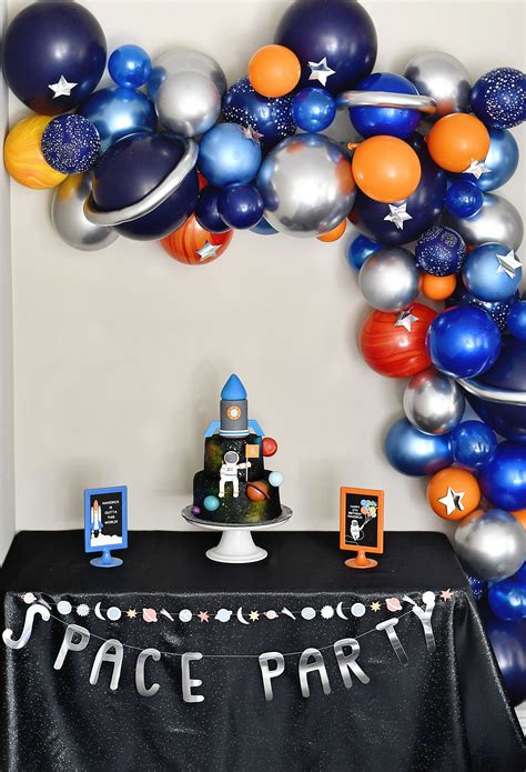 Throw a Space Themed Birthday Party that's Out of This World - Project ...