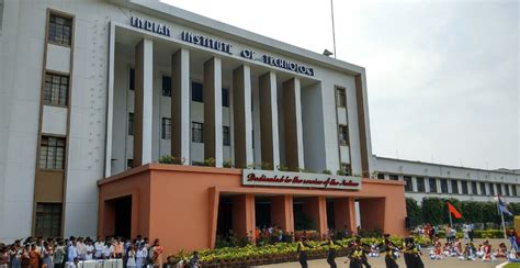 Top 10 IIT Colleges In India - FancyOdds