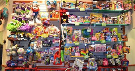 Chuck E. Cheese Prizes : r/nostalgia