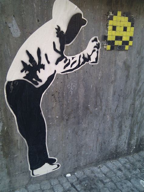 graffiti sprayer / space invader | Basteln, Streetart