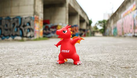 Lucky Figure ROTOCAST | MSI Dragon Collections