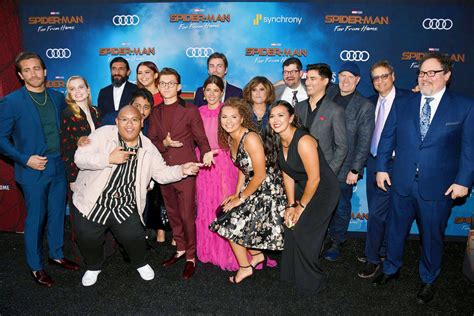 The cast of Spider-Man: Far From Home at the world premiere in ...