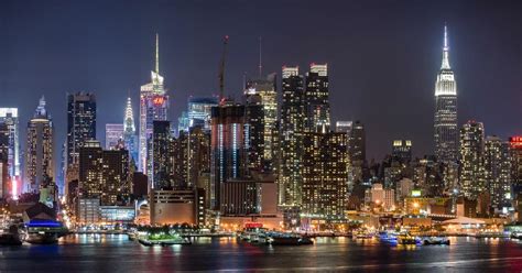 NYC: Skyline at Night Van Tour with Transfer | GetYourGuide