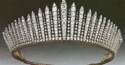 Tiara Mania: Queen Mary of the United Kingdom's Fringe Tiara