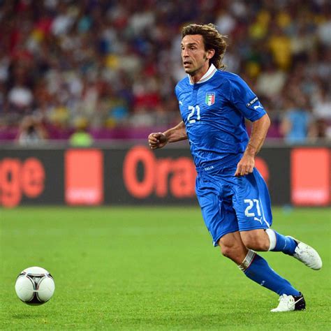 Italy Football Legend Andrea Pirlo Announces Retirement - La Gazzetta ...