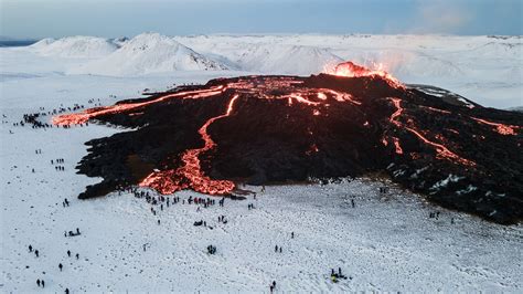 Chasing the Lava Flow in Iceland | The New Yorker