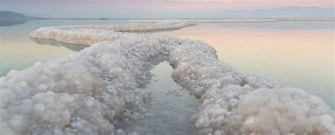 Mystery of bizarre salt crystals in the Dead Sea could finally be ...