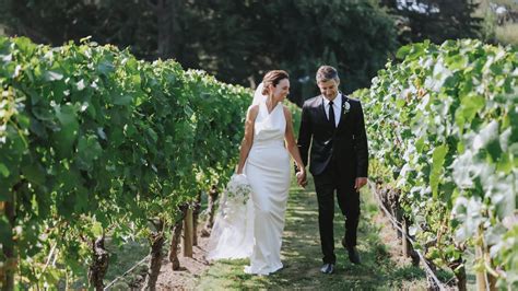 Jacinda Ardern's wedding to Clarke Gayford at stunning vineyard | The ...