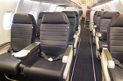 First Look: United's Quirky New CRJ-550 - One Mile at a Time