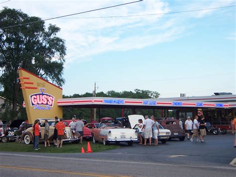 Gus's Drive-In Cruise Night | Saturday cruise nights at Gus'… | Flickr