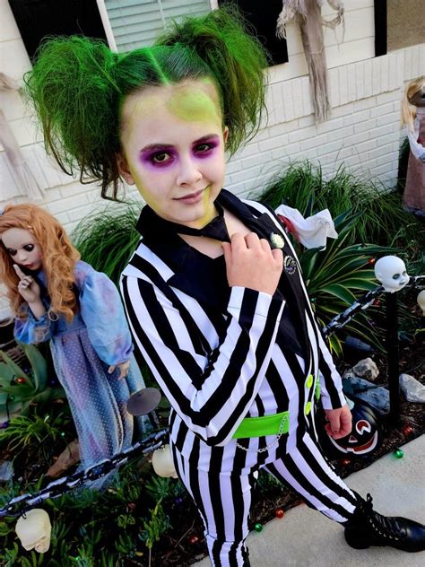 Beetlejuice girls costume and make up in 2022 | Beetlejuice girl ...