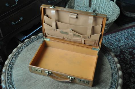 Vintage Brown Leather Small Briefcase or Stationary Case. Brass hinges ...