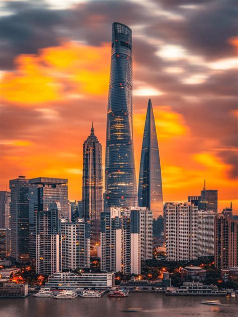 Two photos of Shanghai at sunset : r/PicturesofChina