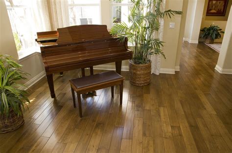 How to Move Piano on Hardwood Floor Without Scratching