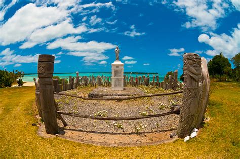 Statue of St. Maurice, St. Maurice Bay, near Vao, Ile des Pins (Isle of ...