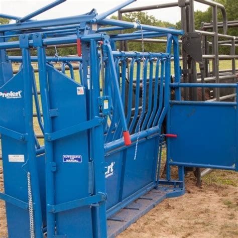 Priefert Squeeze Chutes - Model S0191 - Kovac Ranch Equipment