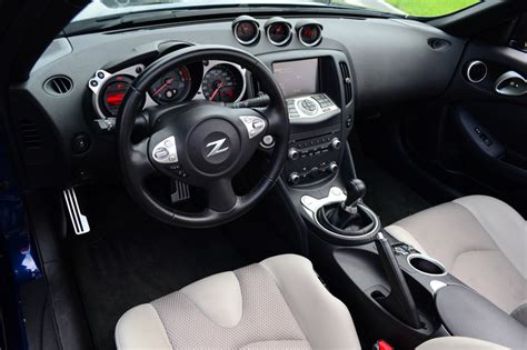 Nissan 370z orange interior