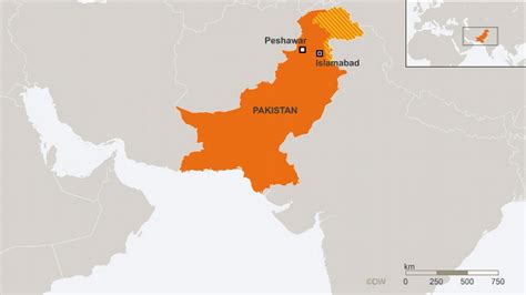 Militants raid Peshawar office – DW – 02/18/2013