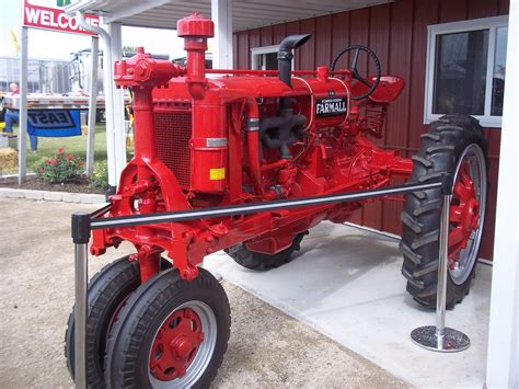 Farmall F-20 tractor | Farmall, Tractors, Vintage tractors