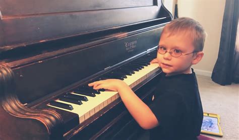 Blind 6-Year-Old Boy Who Sings While Playing Piano Has Taken Over The ...