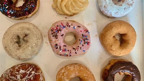 What Kind Of Donuts Does Dunkin Donuts Have? - Bricks Chicago