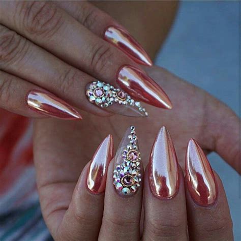 Manicure Monday: Chrome Nails - Free To Be Bri | Metallic nails design ...