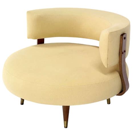 Mid-Century Modern Round Swivel Lounge Chair by Adrian Pearsall at 1stdibs