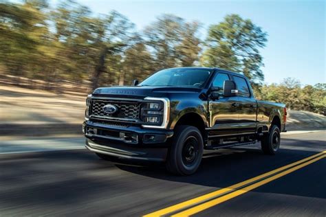 The New 2023 Ford F-250 Super Duty Looks Ready to Work | Edmunds