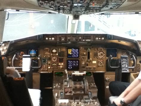 Delta 757-200 X cockpit | RSW-ATL 757-200 X (75X) MAY 29 201… | Flickr