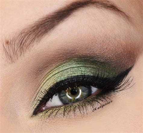 19 Green Eye Makeup Ideas - fashionsy.com