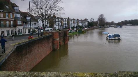 River Thames: Severe flood warnings - Surrey Live