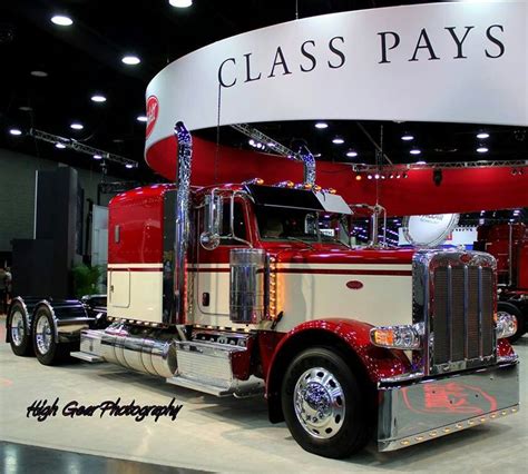 classy paint design simple but GORGEOUS | Big rig trucks, Big trucks ...