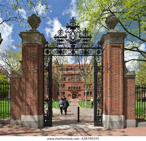 6,379 College Gate Images, Stock Photos & Vectors | Shutterstock