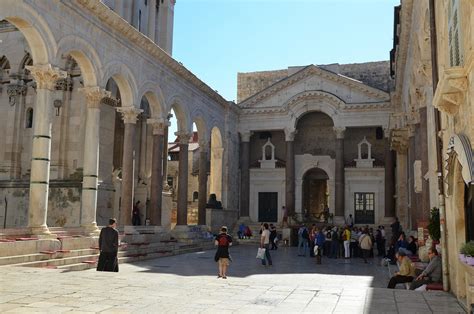 Diocletian's Palace, Split (Illustration) - World History Encyclopedia