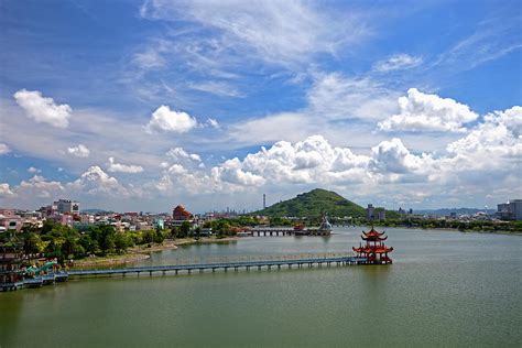 Lotus Lake In Kaohsiung City, Taiwan Photograph by Fototrav - Fine Art ...