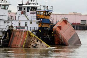 Coast Guard: Nobody properly licensed on tug - US news - Life | NBC News